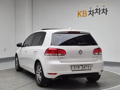 Volkswagen Golf 2010, 114353 км, за 3900000 KRW