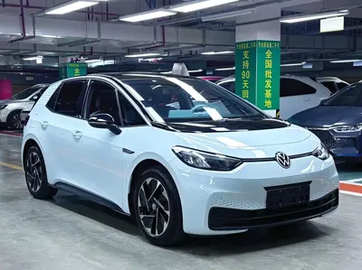 Volkswagen ID.3 2023, 28000 км, за 69200 CNY