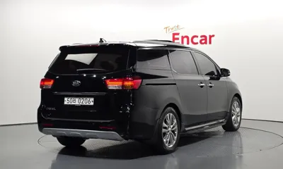 Kia Canival 2017, 166107 км, за 10500000 KRW - фото 2