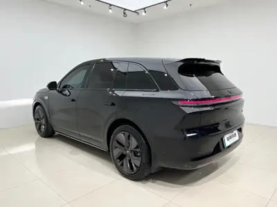 Li Auto Li L6 2025, 20000 км, за 206800 CNY