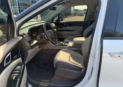 Kia Canival 2023, 121321 км, за 7440000 KRW