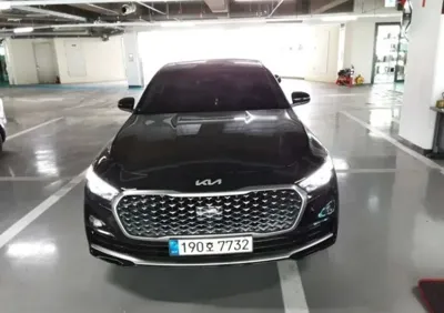 Kia K9 · 2022 год