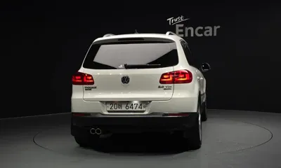 Volkswagen Tiguan 2012, 243913 км, за 5300000 KRW