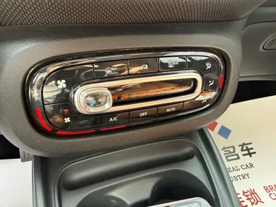 Smart Smart Fortwo 2019, 63000 км, за 66600 CNY - фото 12