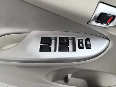 Toyota Corolla 2013, 55500 км, за 17900 CNY - фото 9
