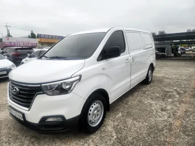 Hyundai Starex 2018, 95111 км, за 10800000 KRW - фото 2