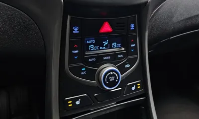 Hyundai Avante 2016, 69838 км, за 6500000 KRW - фото 14