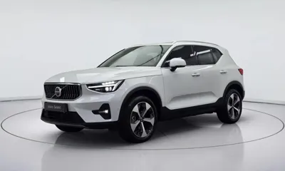 Volvo XC40 · 2026 год