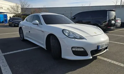 Porsche Panamera · 2011 год