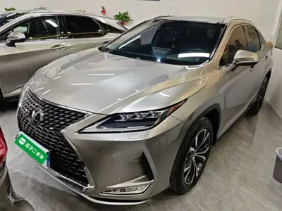 Lexus RX · 2021 год