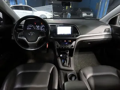 Hyundai Avante 2016, 104741 км, за 8000000 KRW - фото 5
