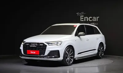 Audi Q7 · 2021 год
