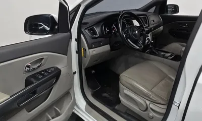 Kia Canival 2017, 199321 км, за 6900000 KRW - фото 10