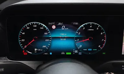 Mercedes-Benz E-Class 2022, 56168 км, за 36990000 KRW - фото 8