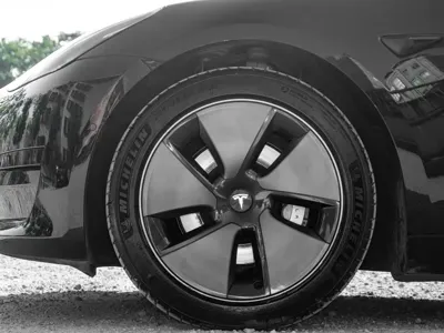 Tesla Model 3 2020, 57000 км, за 99900 CNY - фото 11
