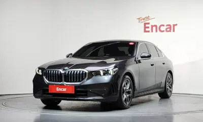 BMW 5-Series · 2024 год