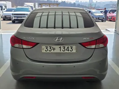 Hyundai Avante 2011, 141000 км, за 3800000 KRW