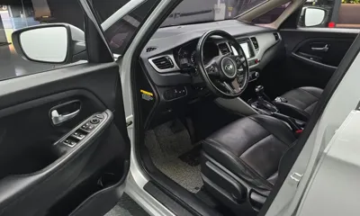 Kia Carens 2017, 130395 км, за 9150000 KRW - фото 10