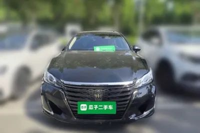 Toyota Crown 2018, 139400 км, за 105300.54 CNY