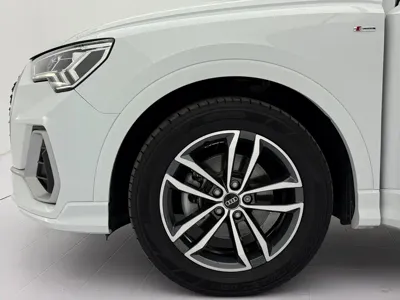 Audi Q3 2023, 47000 км, за 179800 CNY - фото 22