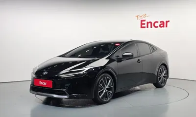 Toyota Prius · 2024 год