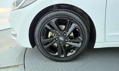 Hyundai Avante 2018, 125876 км, за 9800000 KRW - фото 5