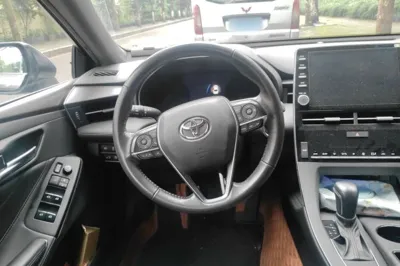 Toyota Avalon 2019, 70000 км, за 114457.41 CNY - фото 9
