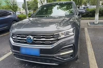 Volkswagen Tayron 2020, 86300 км, за 102479.39 CNY