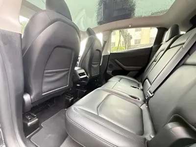 Tesla Model Y 2024, 50000 км, за 178800 CNY - фото 10