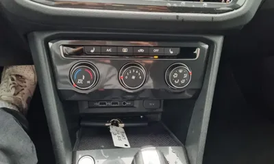 Volkswagen Tiguan 2018, 165883 км, за 15500000 KRW - фото 14