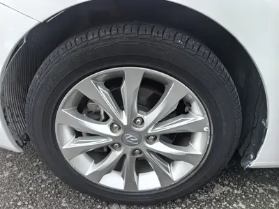 Hyundai Elantra Langdong 2017, 99000 км, за 26000 CNY - фото 16