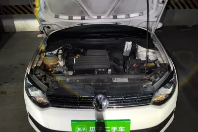 Volkswagen Polo 2014, 87500 км, за 22832.88 CNY - фото 10