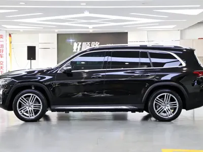 Mercedes-Benz GLS 2021, 106000 км, за 583000 CNY