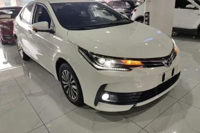 Toyota Corolla 2018, 75600 км, за 61304.09 CNY - фото 3