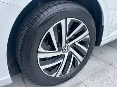 Volkswagen Lavida 2023, 17000 км, за 81800 CNY - фото 21