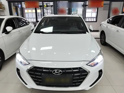 Hyundai Elantra (6th Generation 2019, 42600 км, за 61226.85 CNY - фото 2