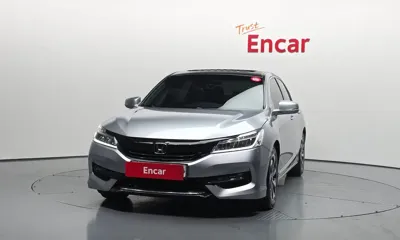 Honda Accord 2017, 129124 км, за 9500000 KRW - фото 3