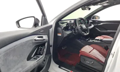 Audi SQ6 e-tron 2025, 6187 км, за 90990000 KRW - фото 10