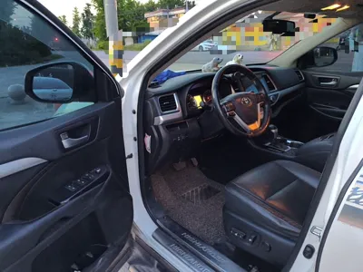 Toyota Highlander 2017, 110399 км, за 106673.73 CNY - фото 17