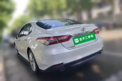 Toyota Camry 2019, 141600 км, за 100507.98 CNY - фото 4