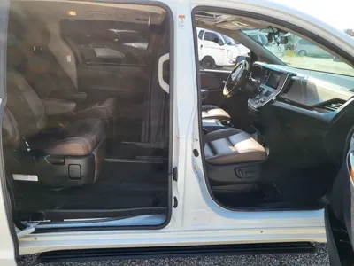 Toyota Sienna 2017, 127472 км, за 17800000 KRW - фото 12