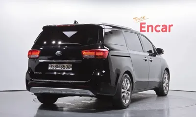 Kia Canival 2016, 103240 км, за 8800000 KRW - фото 2