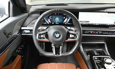 BMW 7-Series 2024, 35463 км, за 100000000 KRW - фото 13