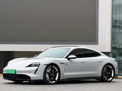 Porsche Taycan · 2021 год
