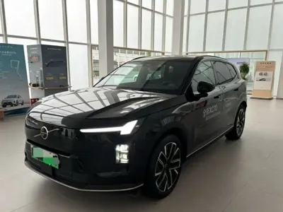 Volvo 沃尔沃XC70插电式混动 · 2025 год