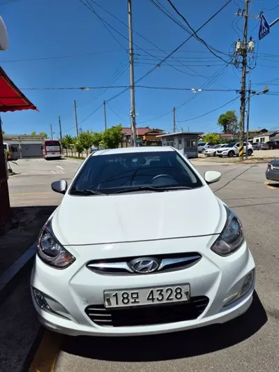 Hyundai Accent · 2012 год