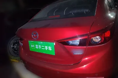 Mazda Mazda 3 Axela 2017, 74900 км, за 37925.87 CNY - фото 5
