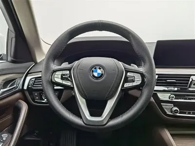 BMW 5 Series 2019, 72500 км, за 140800 CNY - фото 11