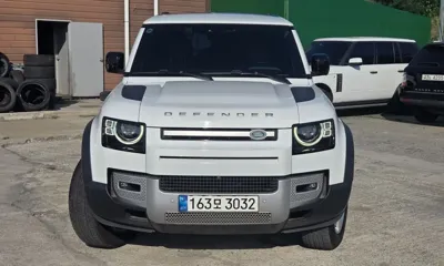 Land Rover Defender 2022, 93025 км, за 68900000 KRW