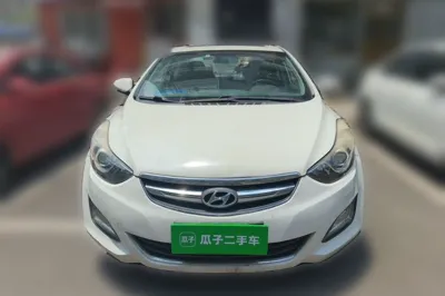 Hyundai Elantra (5th Generation 2015, 197000 км, за 39013.55 CNY